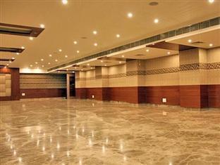 The Grand Thakar Hotel Rajkot Exterior foto