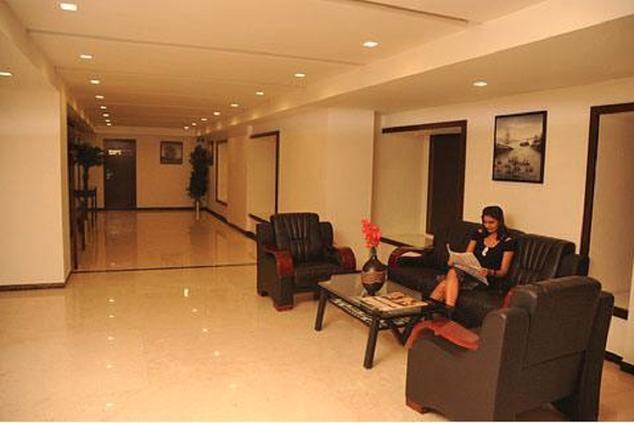 The Grand Thakar Hotel Rajkot Exterior foto